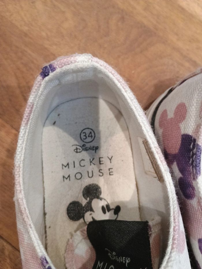 Basket taille 34 mickey - photo numéro 2