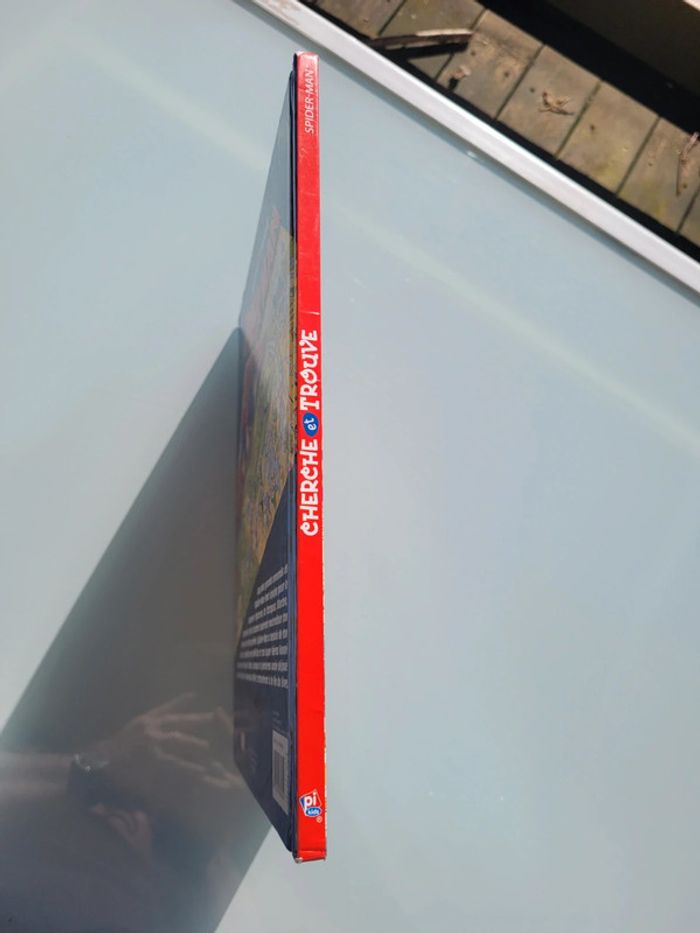 Livre grand format Cherche et trouve Spider-man 🕸 - photo numéro 11