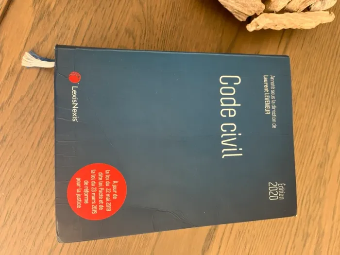 Lot code civil et code pénal - photo numéro 2