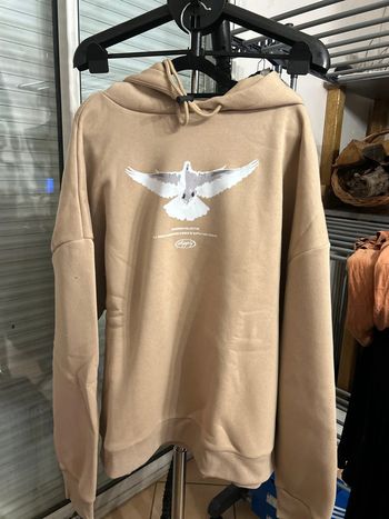 Sweat-shirt à capuche beige Supply and Demand