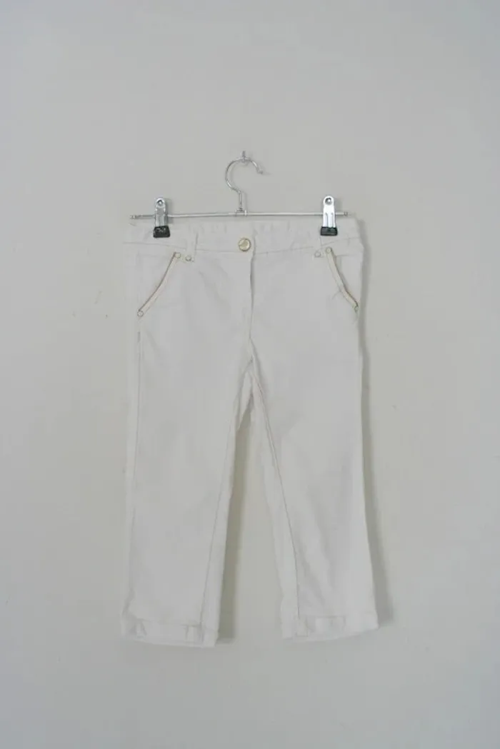 Jeans pantacourt blanc cassé Kiabi, taille 8 ans