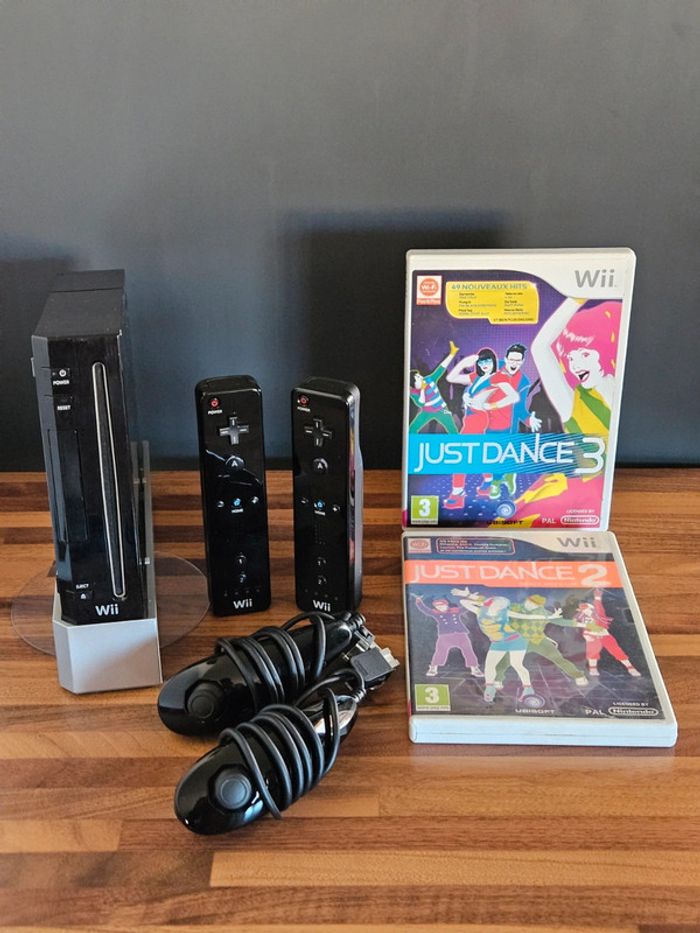 Nintendo Wii noir # Pack Just dance pour 2 personnes #