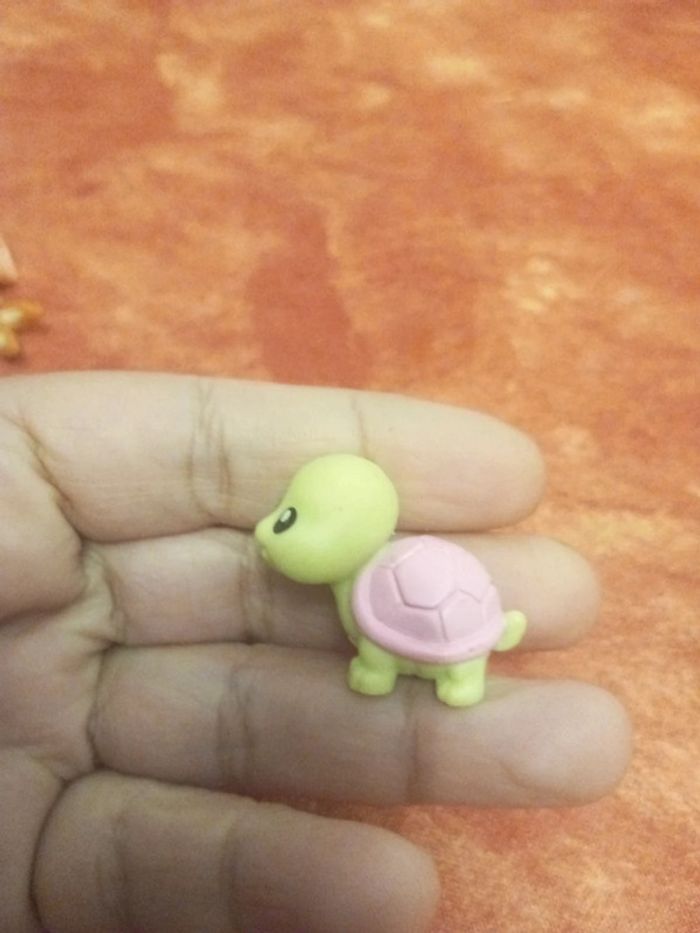 Lot de 8 figurines, Kinder, Piny pon et autres - photo numéro 9