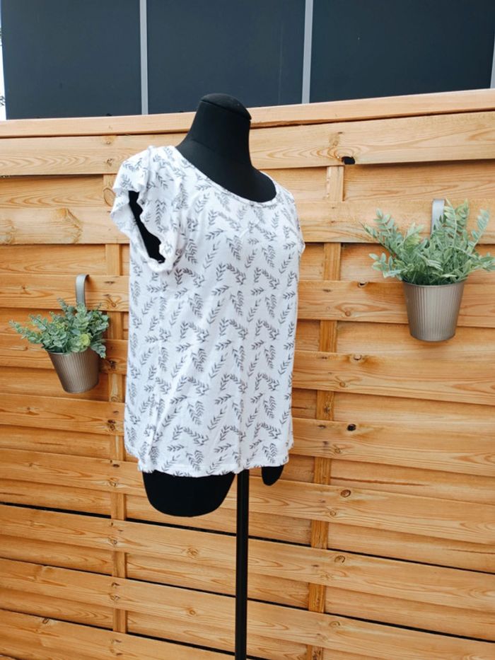 T-shirt taille 36 - photo numéro 4