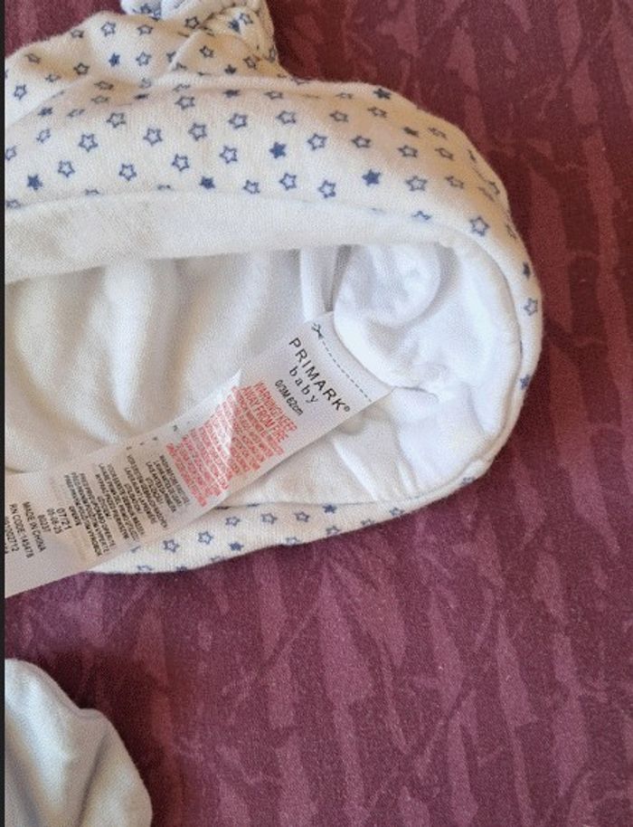 2 Bonnets + Moufles naissance, Primark, neufs - photo numéro 2