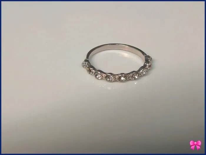 Bague argentée en acier inoxydable - photo numéro 3