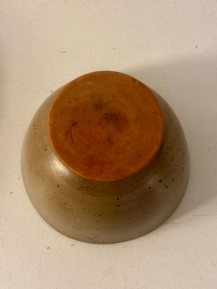 Très joli bol sur pied en grès - photo numéro 4