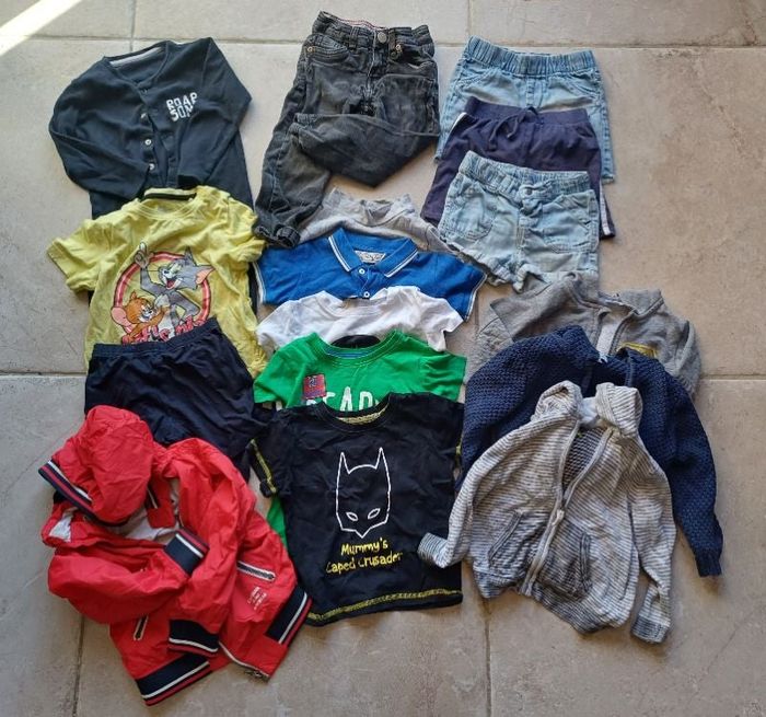Lot vêtements garçon 24 mois