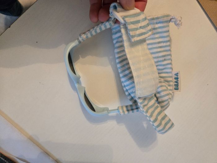 Lunettes de soleil - photo numéro 3