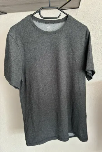 T shirt Taille M