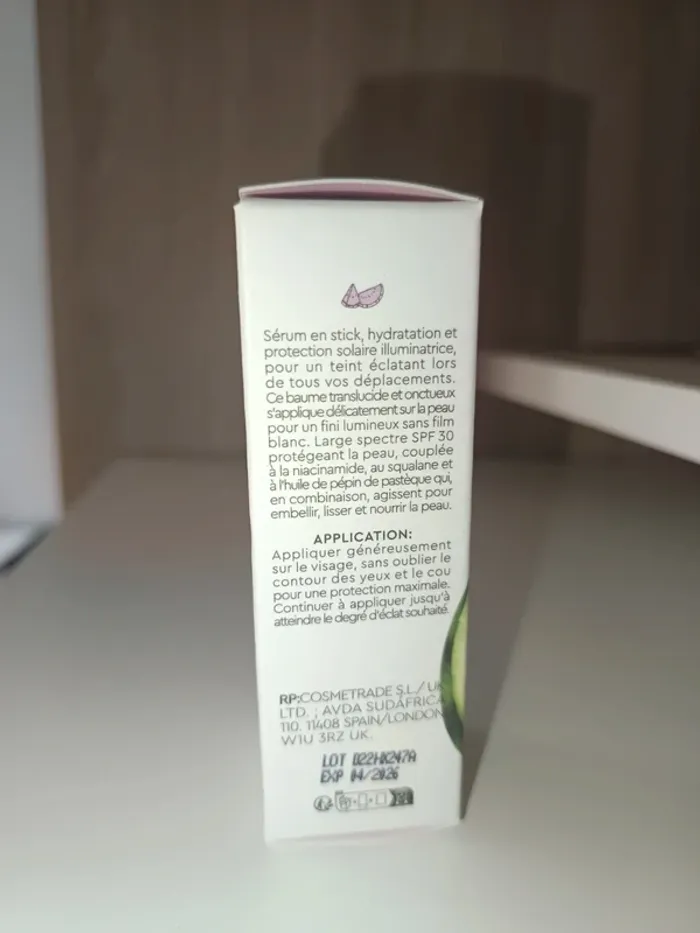 Watermelon glow dew balm sunscreen stick FPS 30 - photo numéro 4