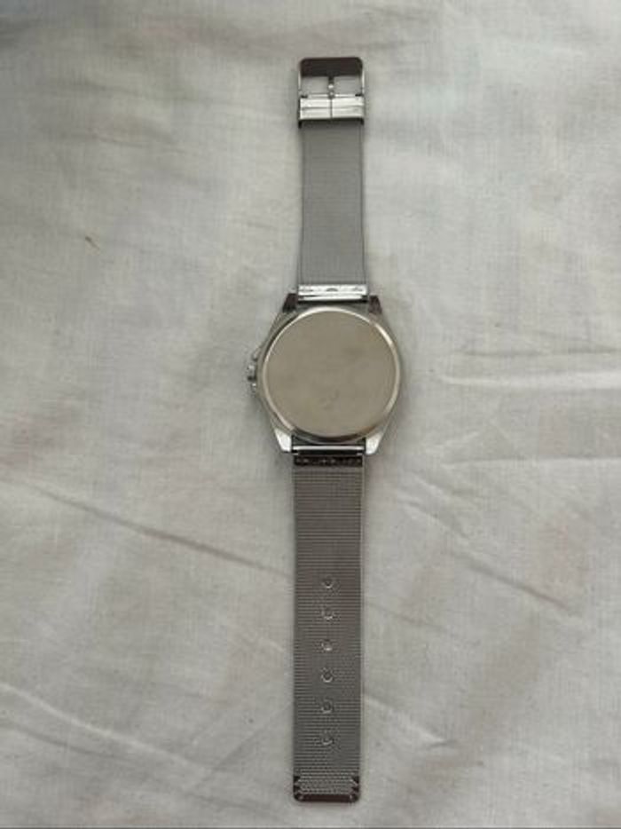 Montre Hugo Boss neuve jamais portée - photo numéro 2