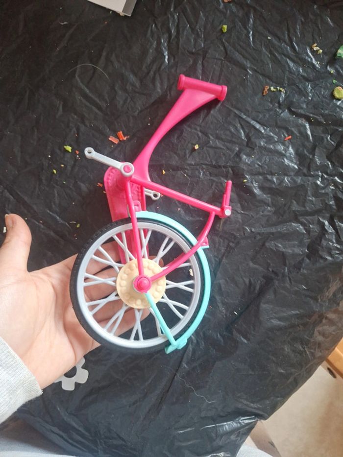 Vélo barbie pour pièce - photo numéro 3
