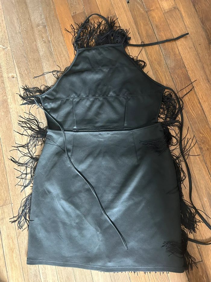 Robe dos nu - photo numéro 5