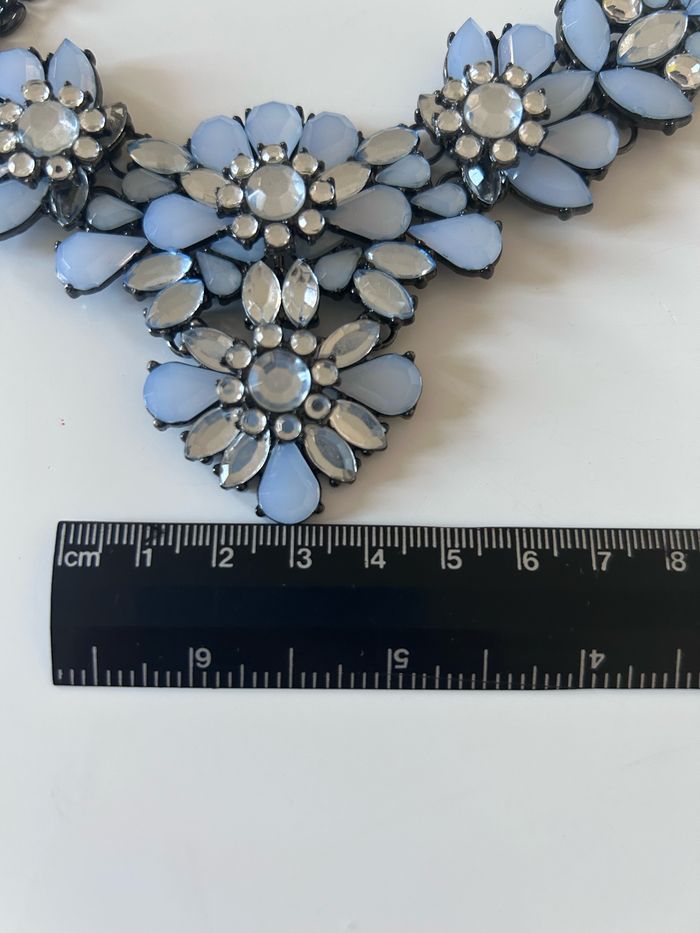 Collier plastron bleu - photo numéro 9