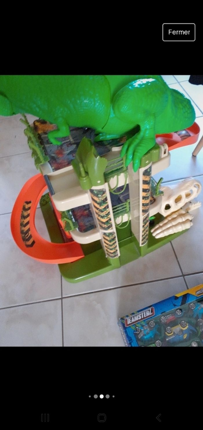Beau jouet complet garage voitures monstres beast machines - photo numéro 6