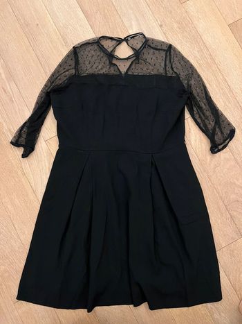 Robe maison 123 noir manche mi longue taille 46 très bon état
