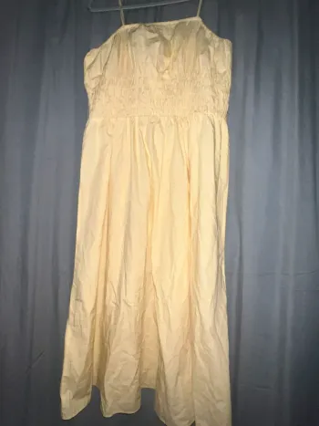 Robe jaune