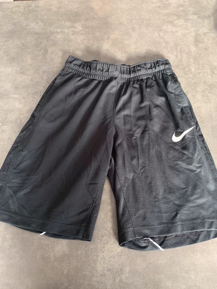 Ensemble Nike de basket enfant rouge et noir - photo numéro 4