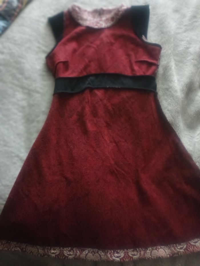 Robe zara rouge blanche et noir manches courtes XS - photo numéro 7