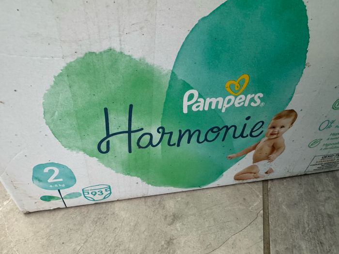 Couches Pampers harmonie T2