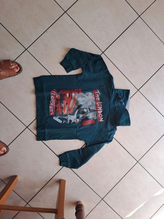 Lot 10 ans sweat et tee shirt manches longues - photo numéro 2