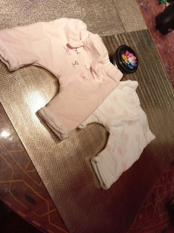 LOT 2 beaux sarouels, bas de survêtement - photo numéro 2