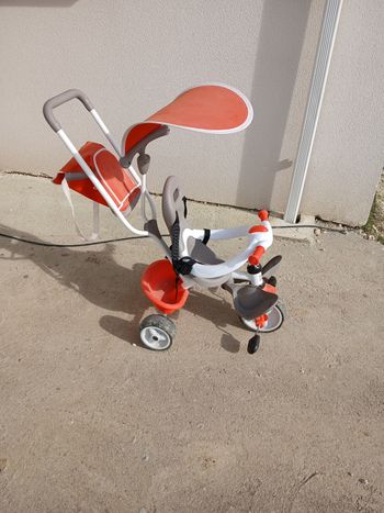 Tricycle smoby évolutif 
