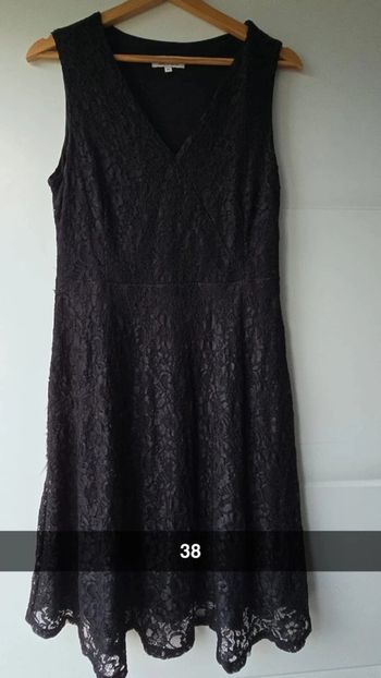 Robe à dentelle noir