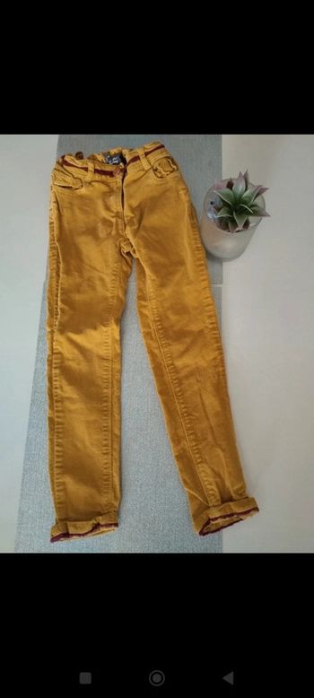 Pantalon en velours taille 5 ans