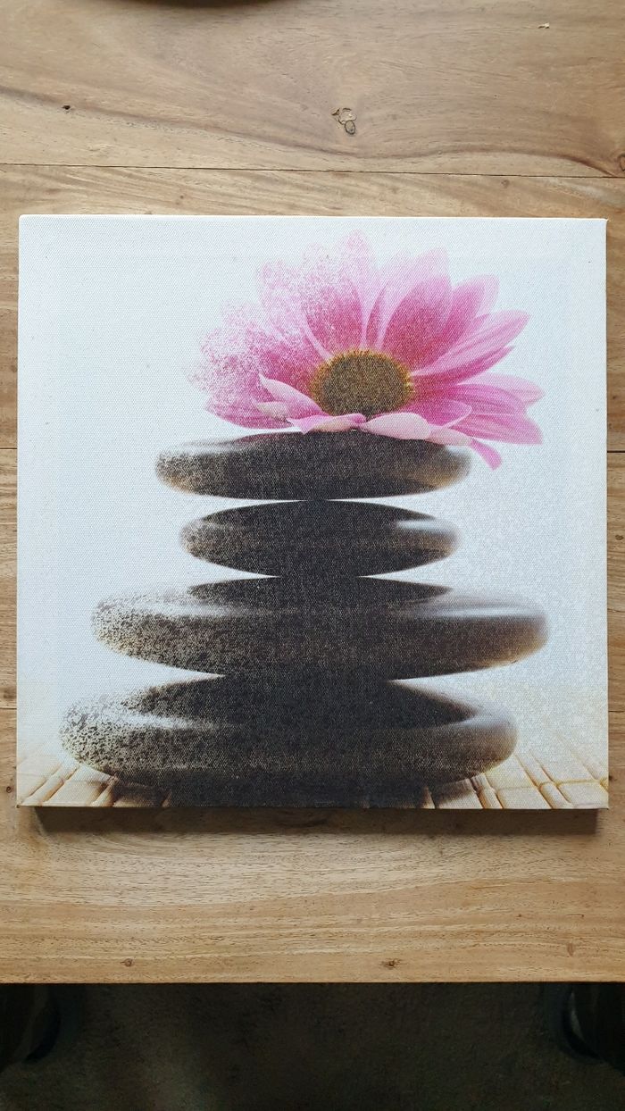 Décoration murale cadre toile zen galets et fleur