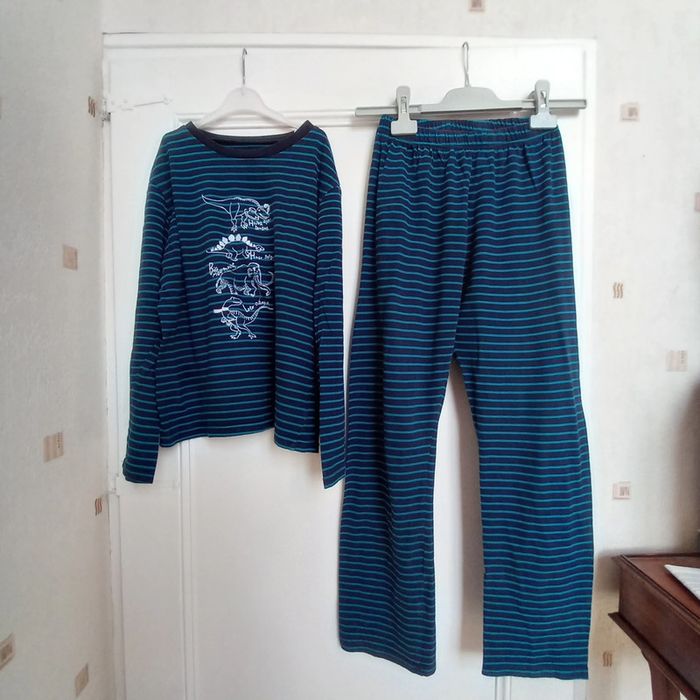 Lot 2 pyjamas fins 12 ans - photo numéro 2
