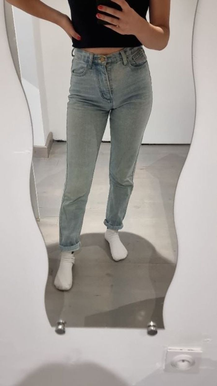 Jean mom