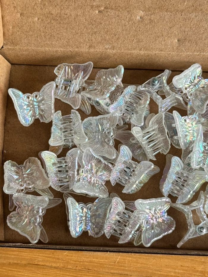 Mini pinces à cheveux en forme de papillons - photo numéro 2