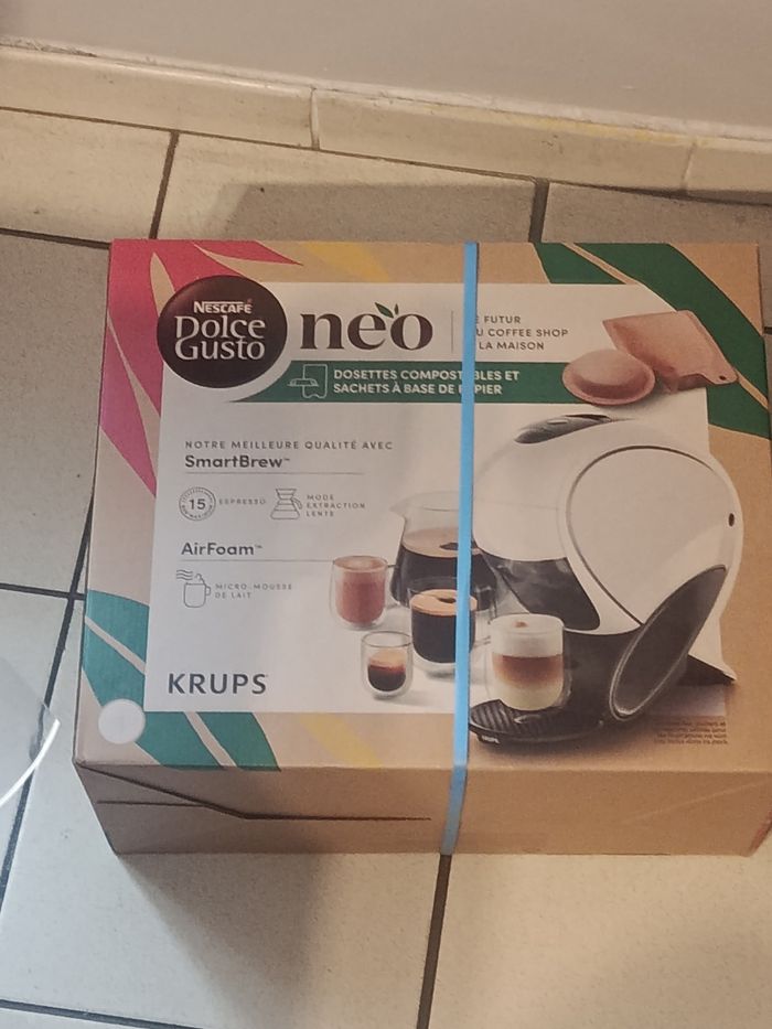 Cafetière dolce gusto neo neuf
