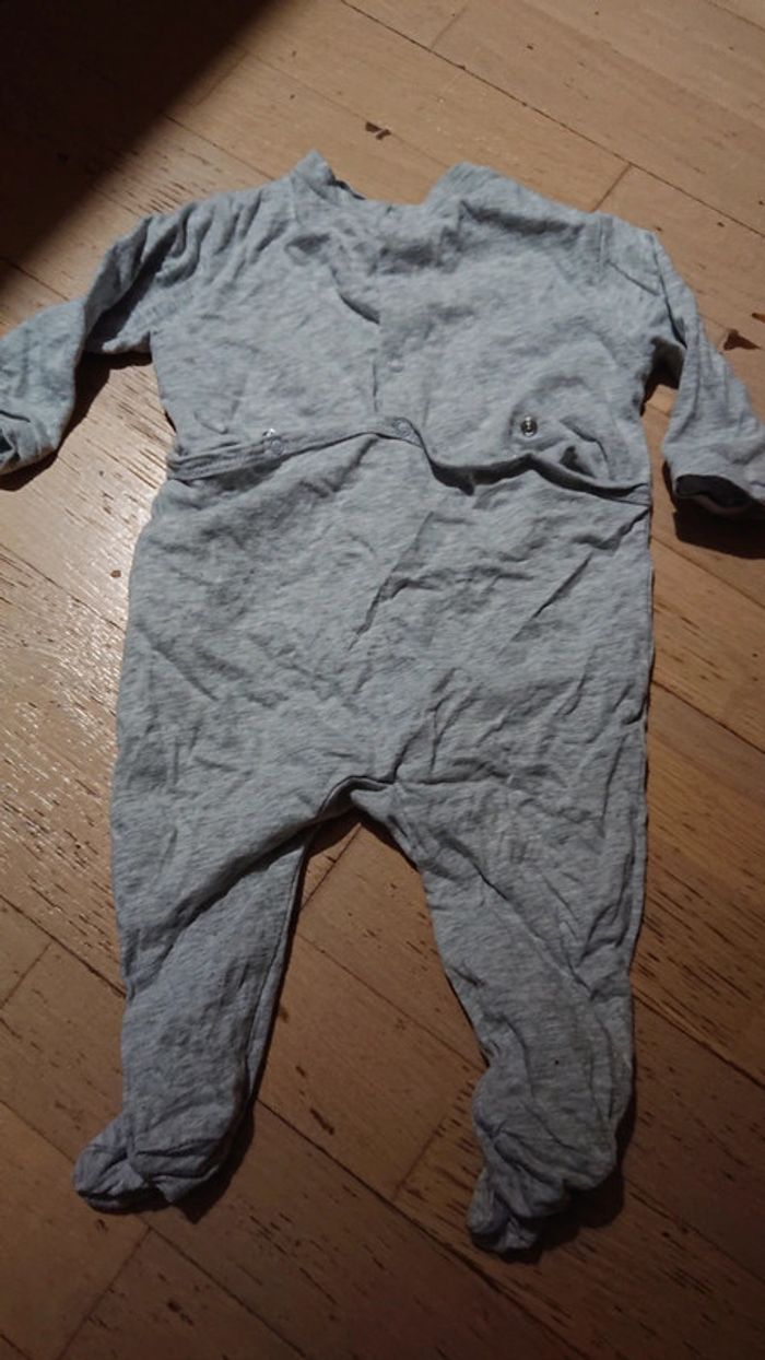 Pyjama 1 piece léger gris motif Batman - photo numéro 2