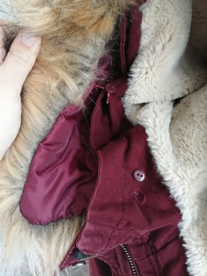 Manteau à capuche bordeaux fourré avec poches et lien à serrer / pimkie / (M-L) - photo numéro 6