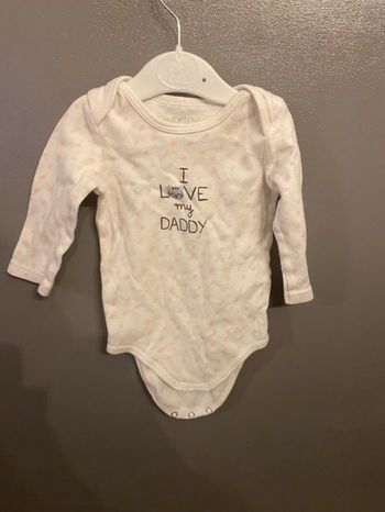 Lot de bodies de chez Mots d’enfants en taille 12 mois