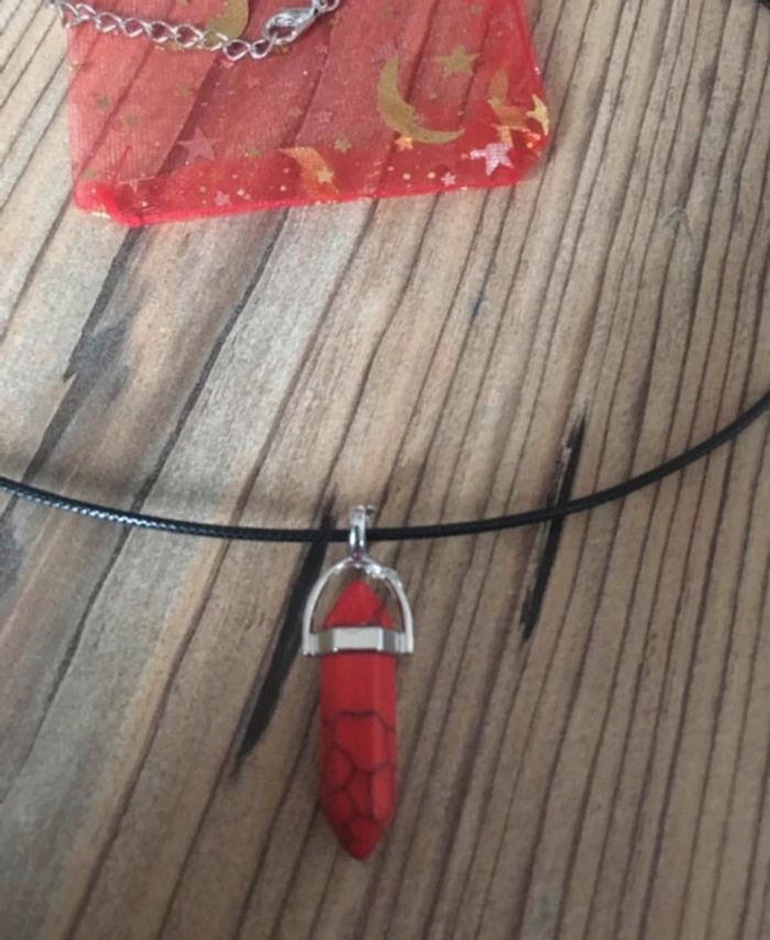 Jolie collier / pendentif en quartz hexagonal cordon en cuir - photo numéro 2