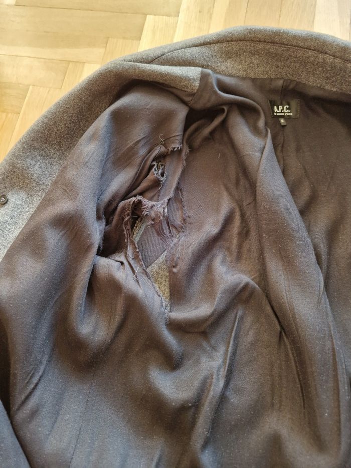 Manteau en laine APC - photo numéro 8