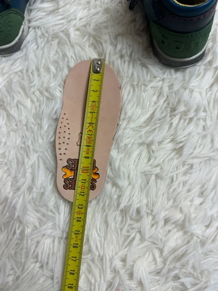 Paire de chaussures bébé Stones and Bones taille 20 - photo numéro 7