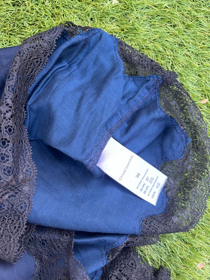 Haut chic débardeur bleu a dentelle noire Chattawak taille S 36 - photo numéro 3