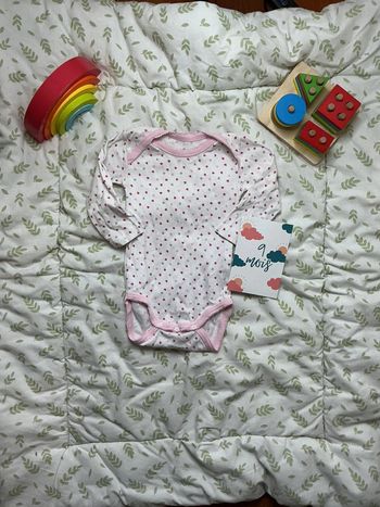 Body manches longues blanc motifs cœurs rose influx 9 mois