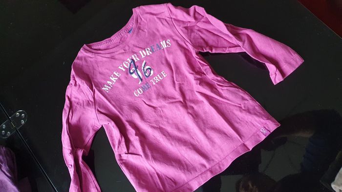 Lot de vêtements tee-shirt polo 2 ans - photo numéro 9