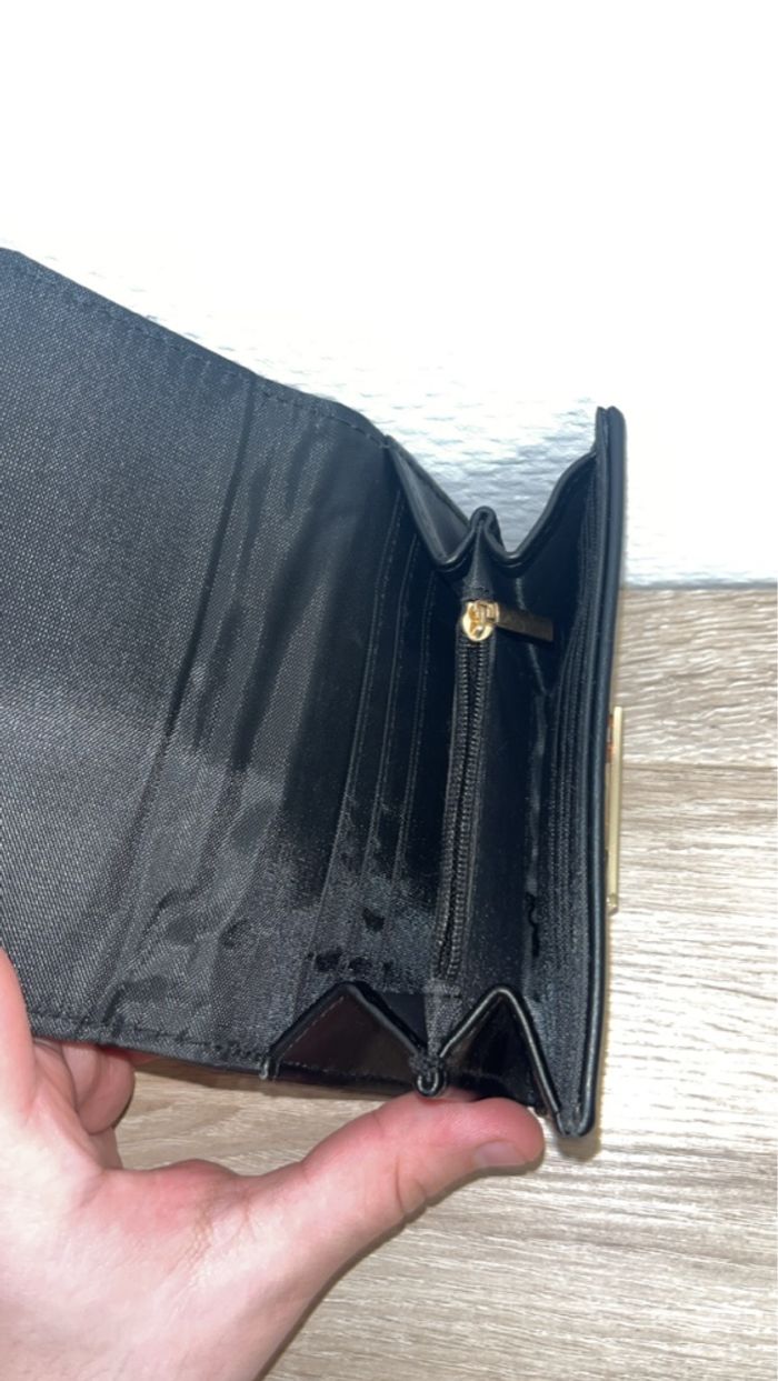 Portefeuille - photo numéro 2