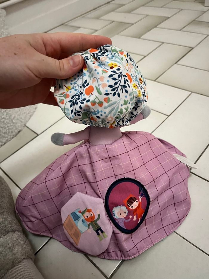 Marionnette réversible chaperon rouge