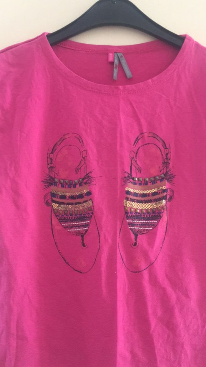 Teeshirt rose avec imprimé et strass - photo numéro 2