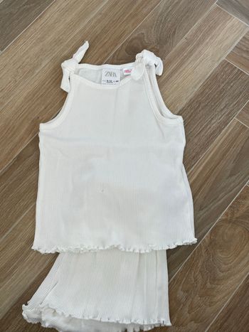 Lot vêtements fille 12 mois