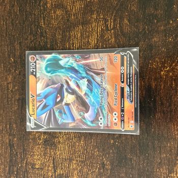 Carte Pokémon - Lucario V