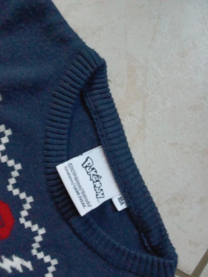 Pull pokemon 10 ans - photo numéro 2